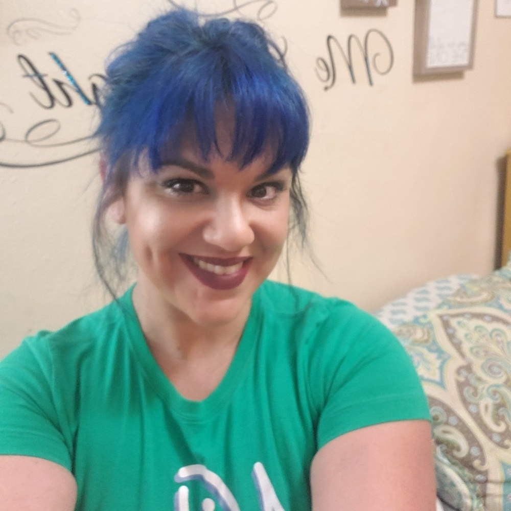 Meet your Posher, Crystal